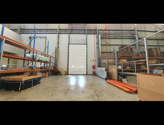 8,291M² WAREHOUSE TO LET IN WATERFALL
